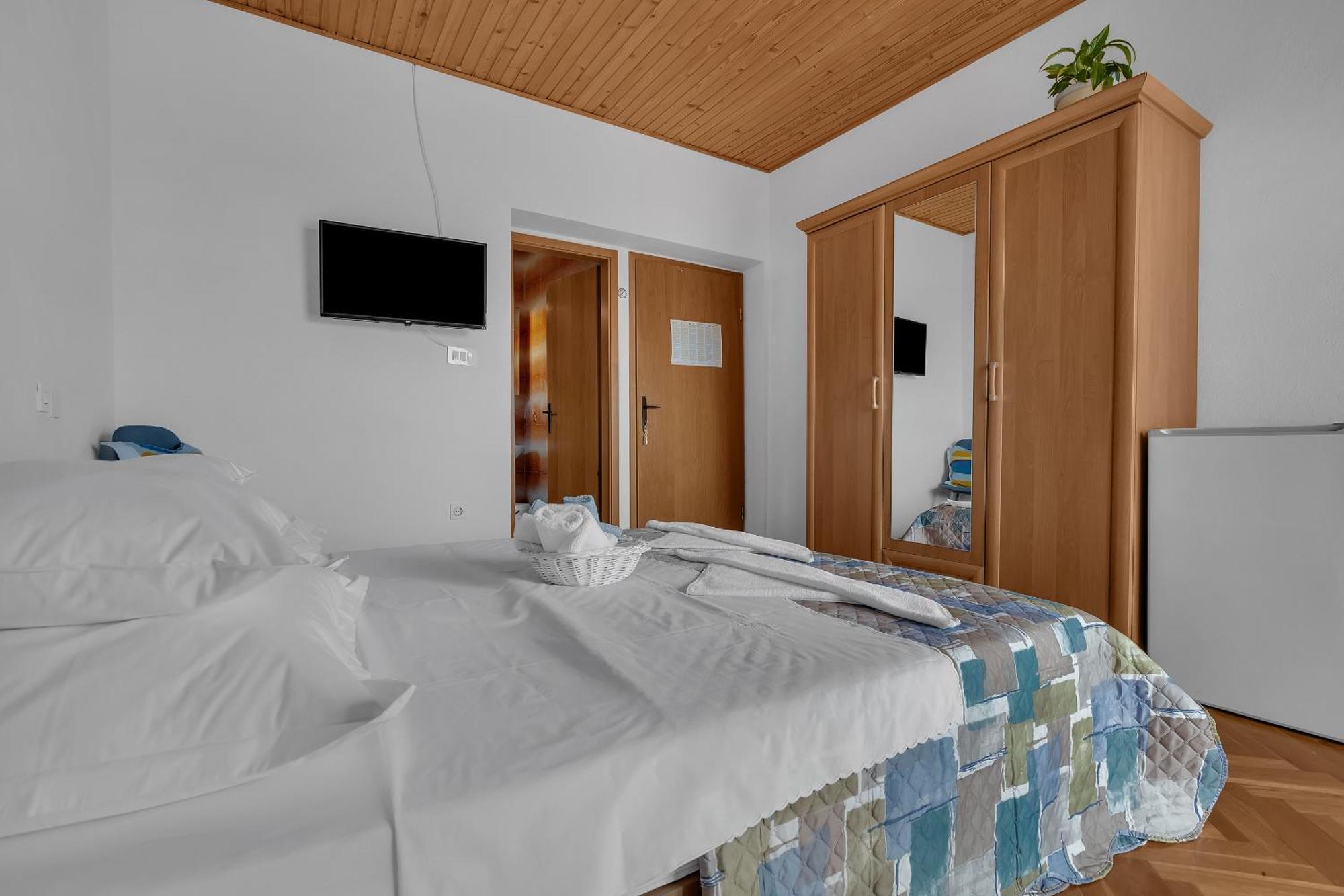 Apartment And Rooms Mila Makarska Ngoại thất bức ảnh