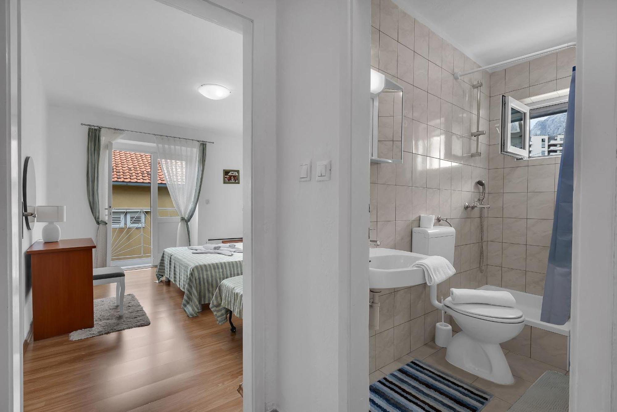 Apartment And Rooms Mila Makarska Ngoại thất bức ảnh