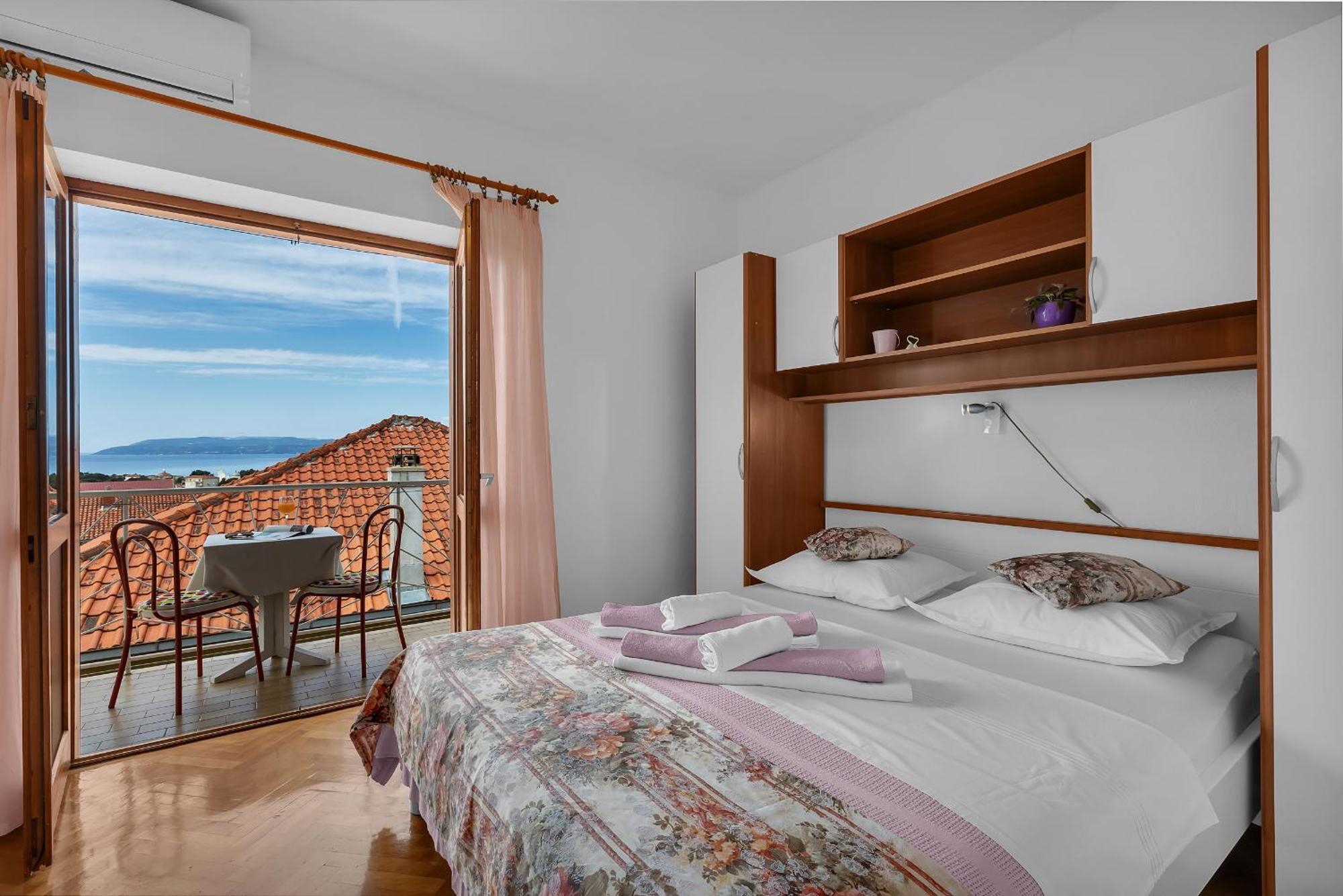 Apartment And Rooms Mila Makarska Ngoại thất bức ảnh